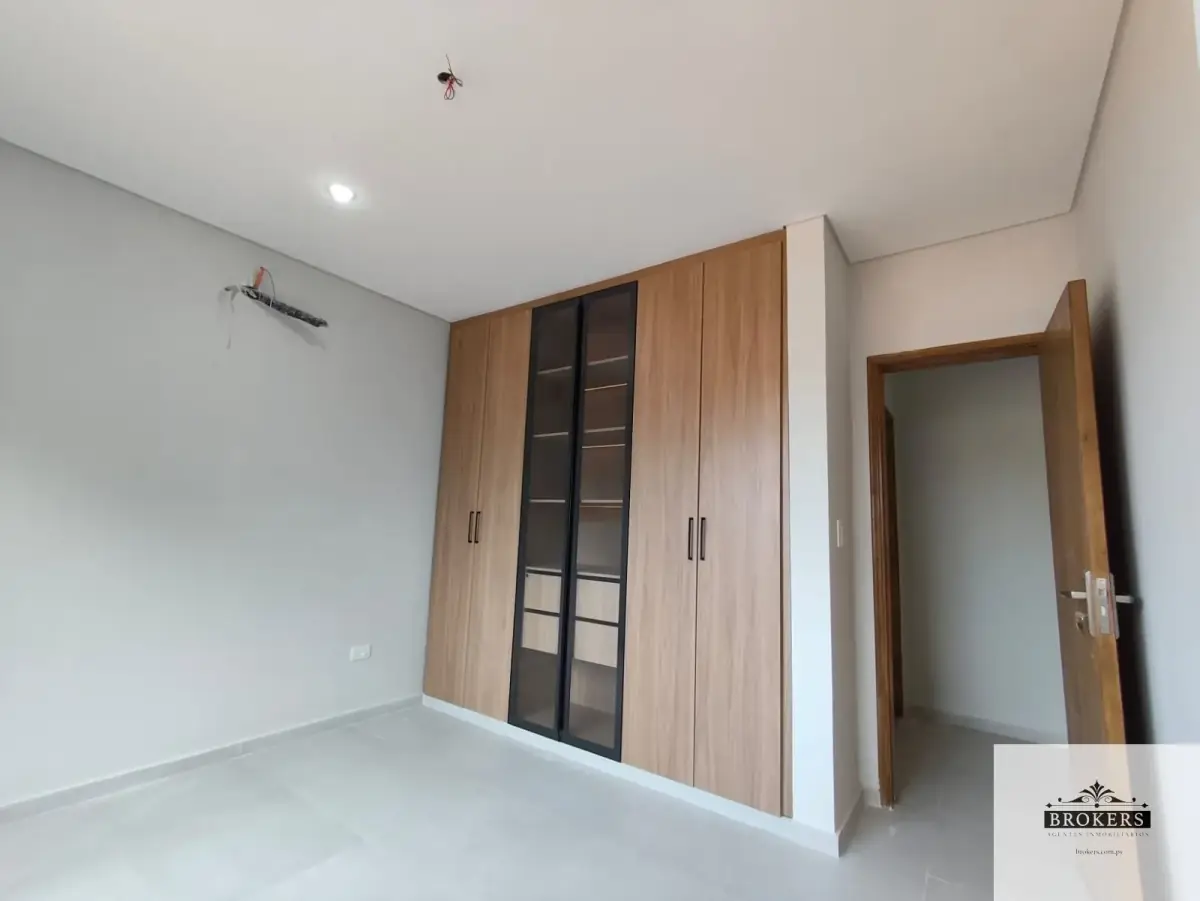 Casa de 3 quartos à Venda no Cuarto Barrio, Luque - Image 18