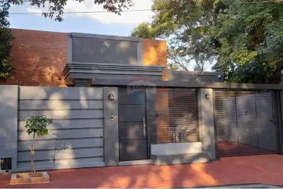 Casa de 7 quartos para Aluguel em Guarambaré