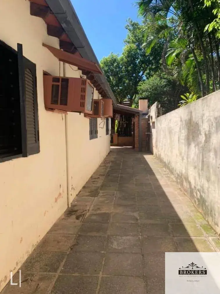 3-Bedroom House for Sale in Recoleta, Asunción - Image 7