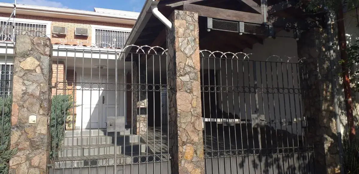 Casa de 3 dormitorios en Venta en San Roque, Lambaré - Image 3
