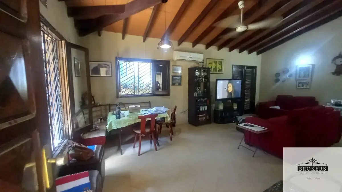 Lote de 350m² à Venda em Terminal, Assunção - Image 8