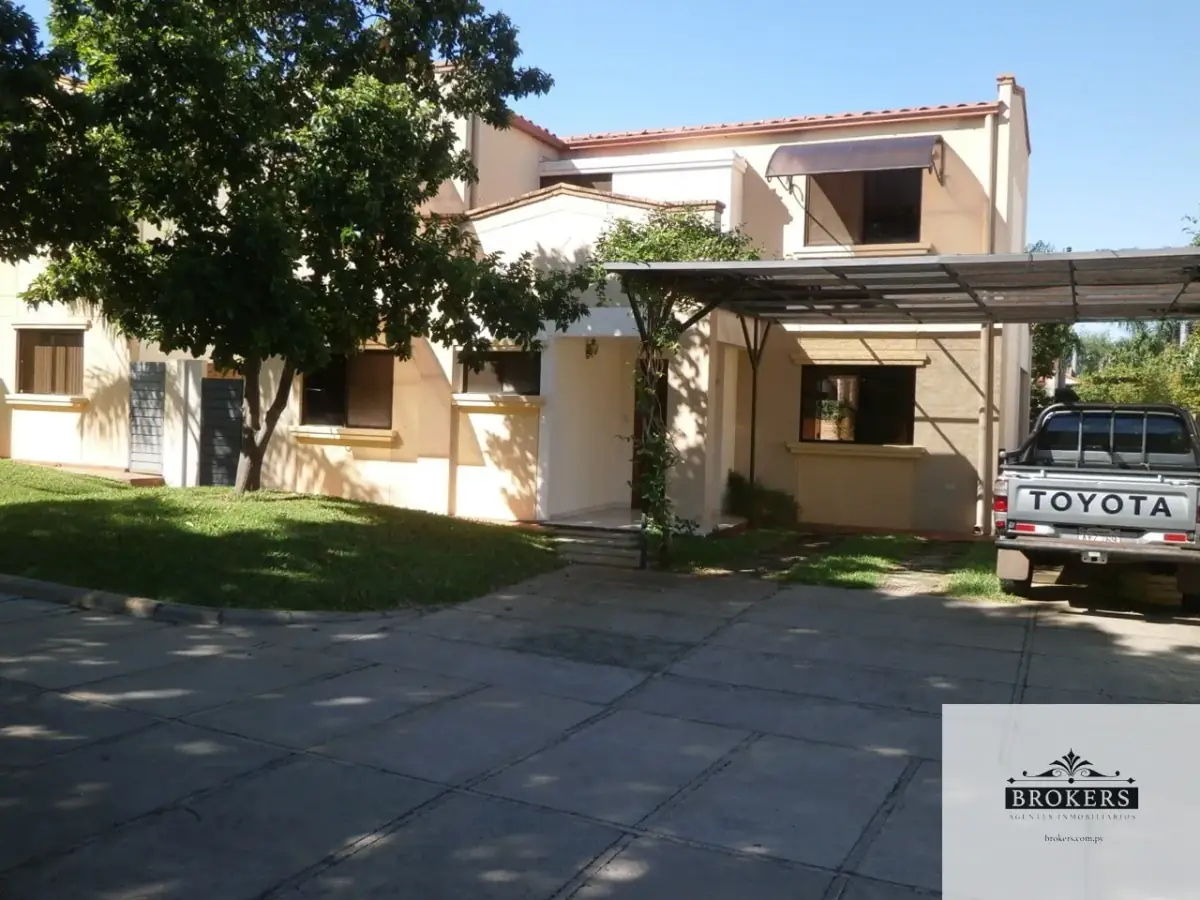 Casa de 3 dormitorios en Venta en Cuarto Barrio, Luque - Image 5