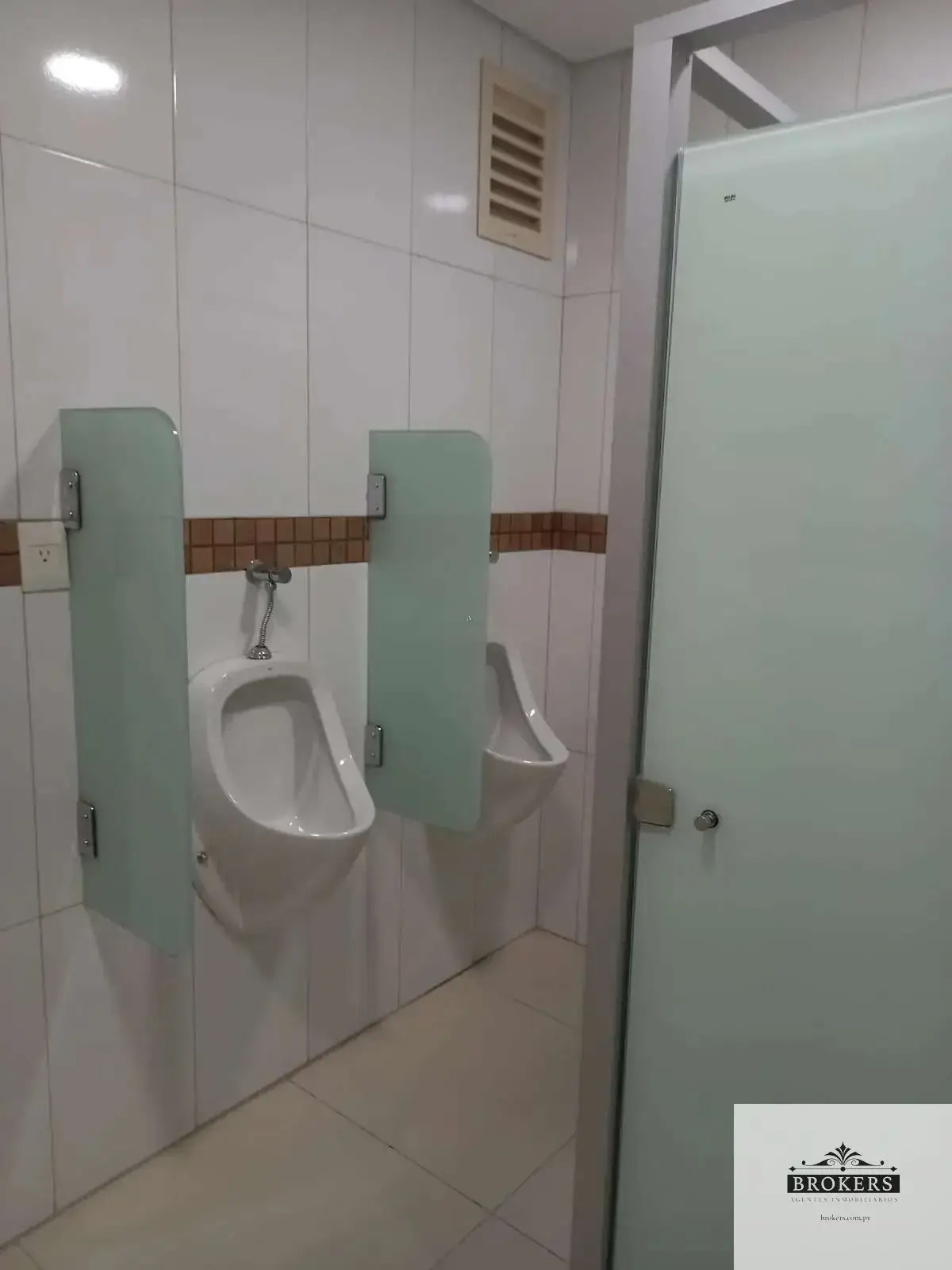 Espaço Comercial de 206m² para Aluguel em Villa Morra, Assunção - Image 12