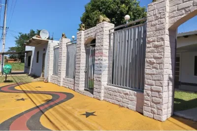 Casa de 3 dormitorios en Venta en Julián Augusto Saldívar