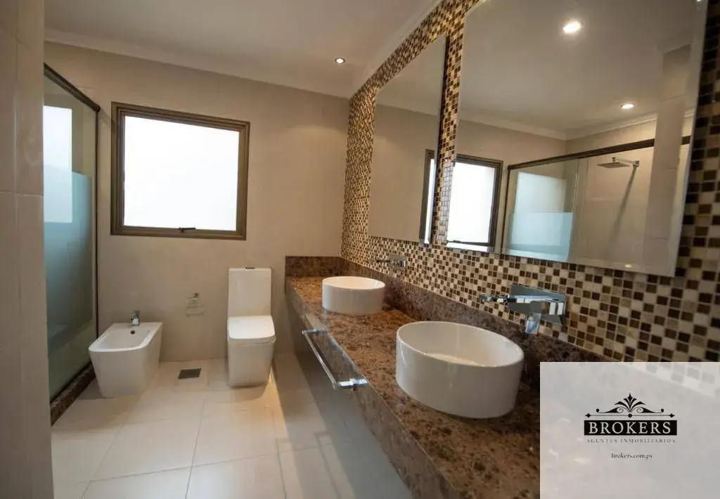 Apartamento de 3 quartos à Venda em Carmelitas, Assunção - Image 11