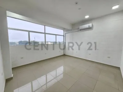 Office of 30m² for Rent in Hipodromo, Asunción