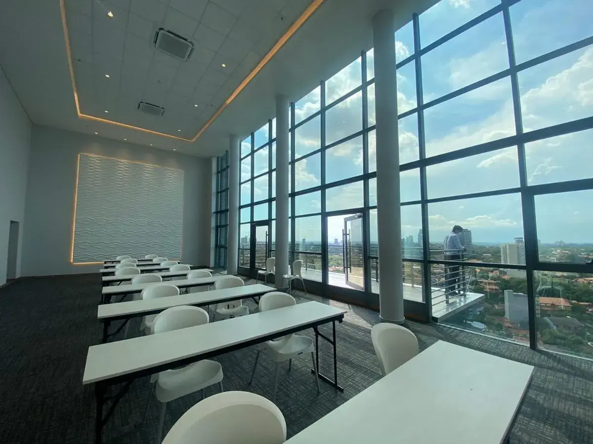 Office of 50m² for Sale in Salvador del Mundo, Asunción - Image 14