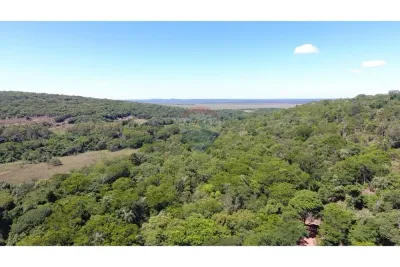 Terreno de 1.712,42m² à Venda em Areguá