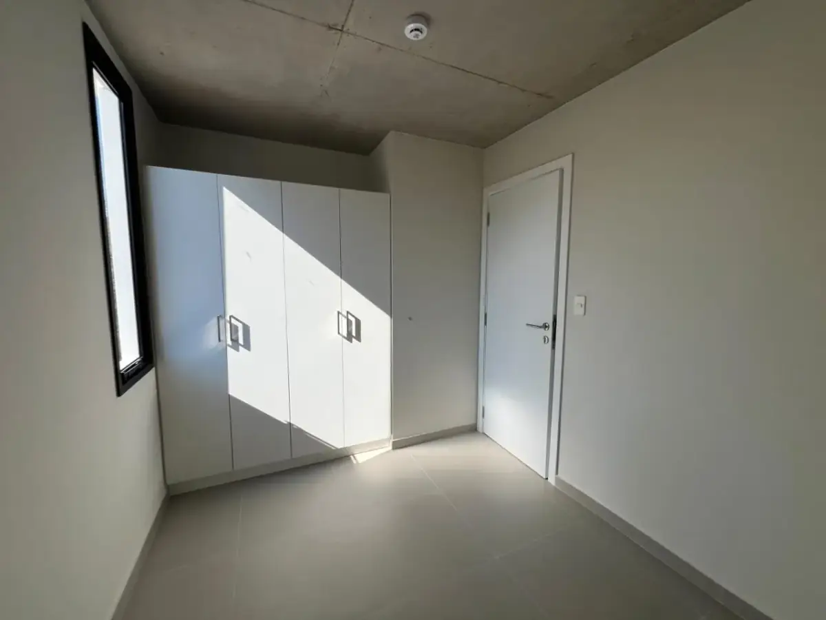 Apartamento de 2 Quartos para Aluguel em San Lorenzo - Image 5