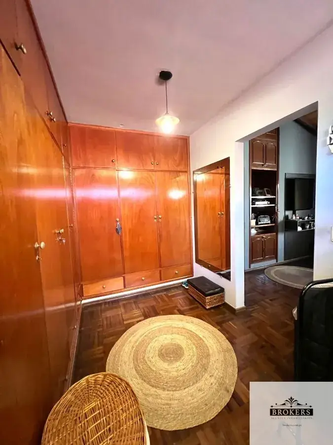 Office of 300m² for Sale in Vista Alegre, Lambaré - Image 11