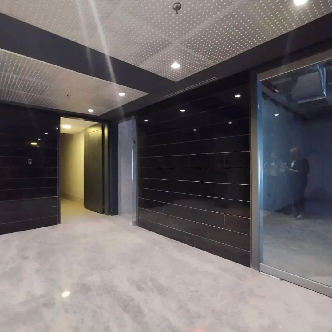 Oficinas en venta, Torre Vertical 184, Las Mercedes. - Image 4
