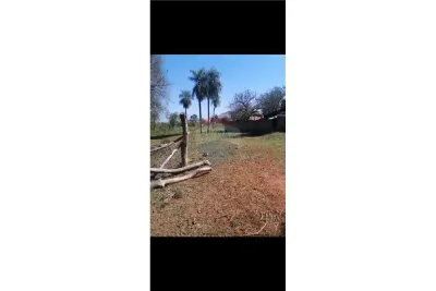 Terreno de 360m² à Venda em Areguá