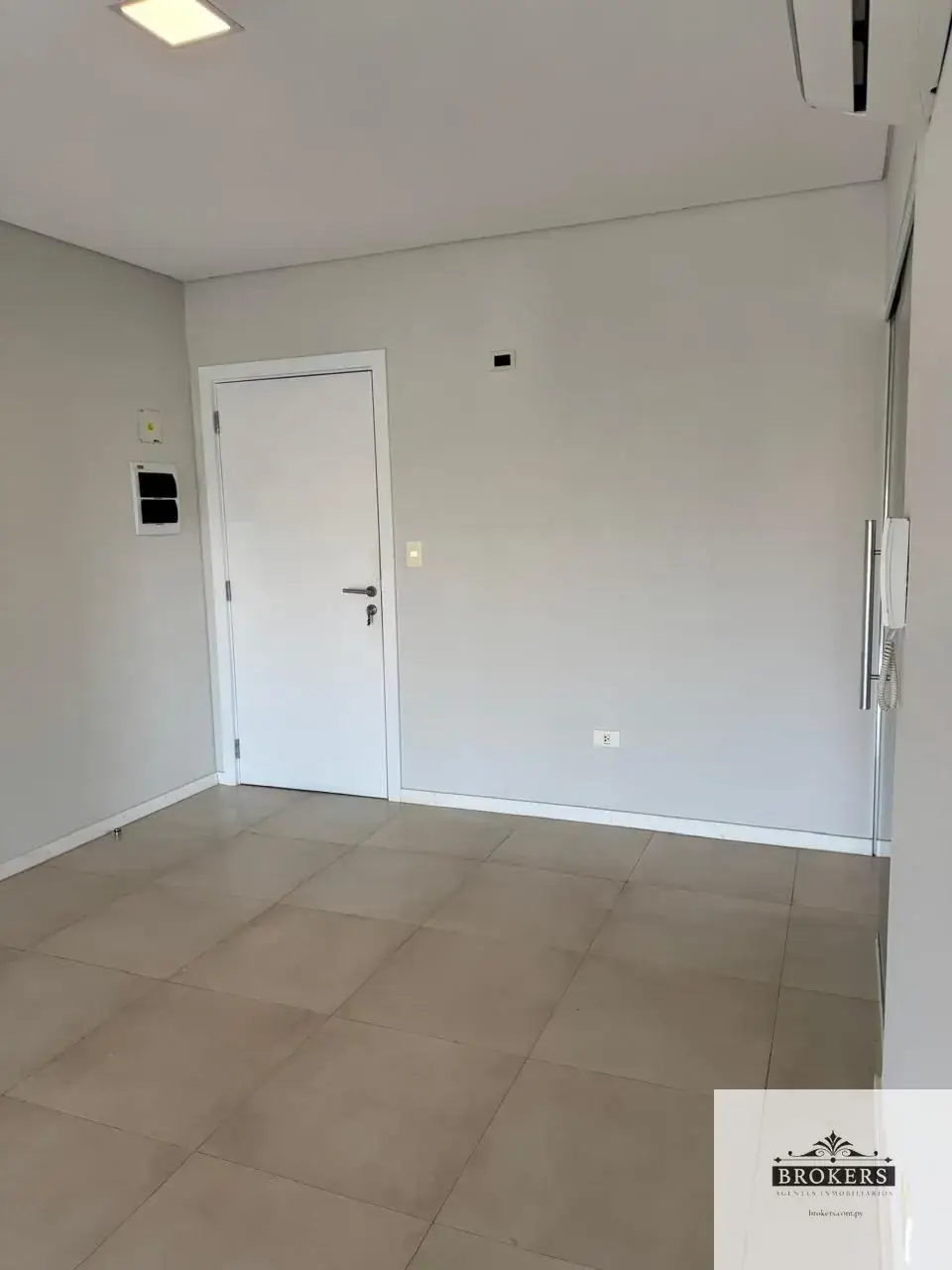 Departamento de 2 dormitorios en Venta en Mariscal Lopez, Asunción - Image 18