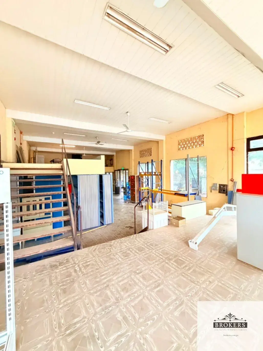 Espaço Comercial de 900m² para Aluguel em Villa Morra, Assunção - Image 6