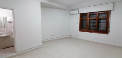 Office of 27m² for Rent in La Encarnación, Lambaré