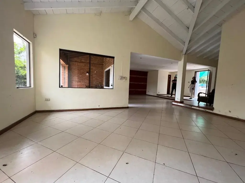 OFERTA casa en LOS LAURELES  Precio de Oferta: $ 210.000 270m2 - Image 5
