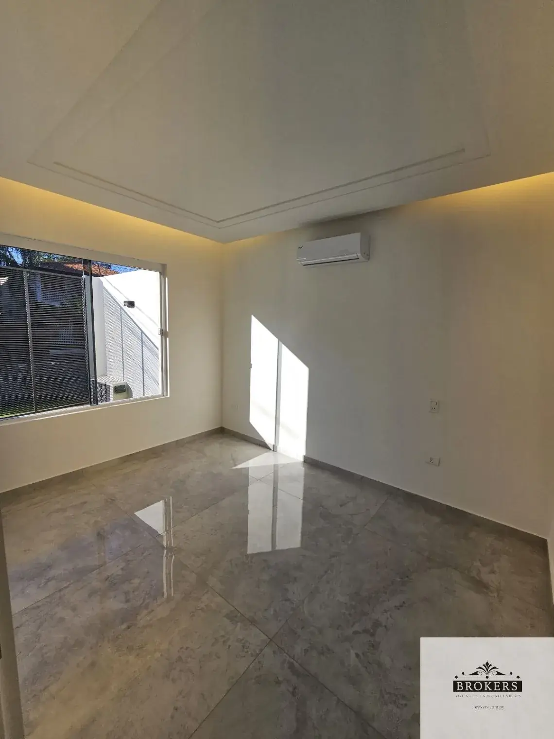 Casa de 5 quartos à Venda em Mburucuyá, Assunção - Image 10