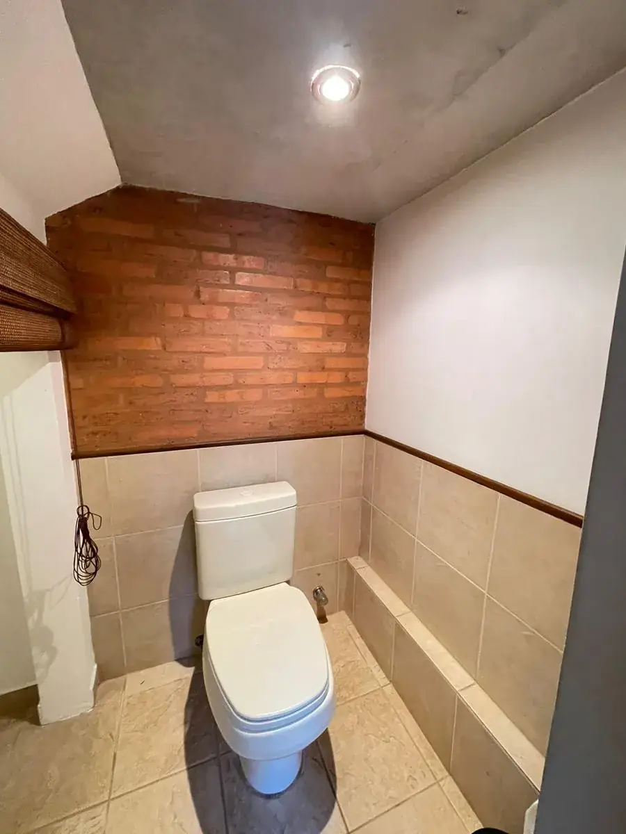 Casa de 3 quartos à Venda em Madame Lynch, Assunção - Image 7