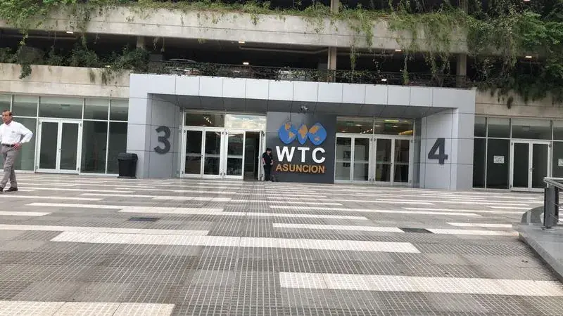 Loja de 96m² à Venda em Ycuá Satí, Asunción