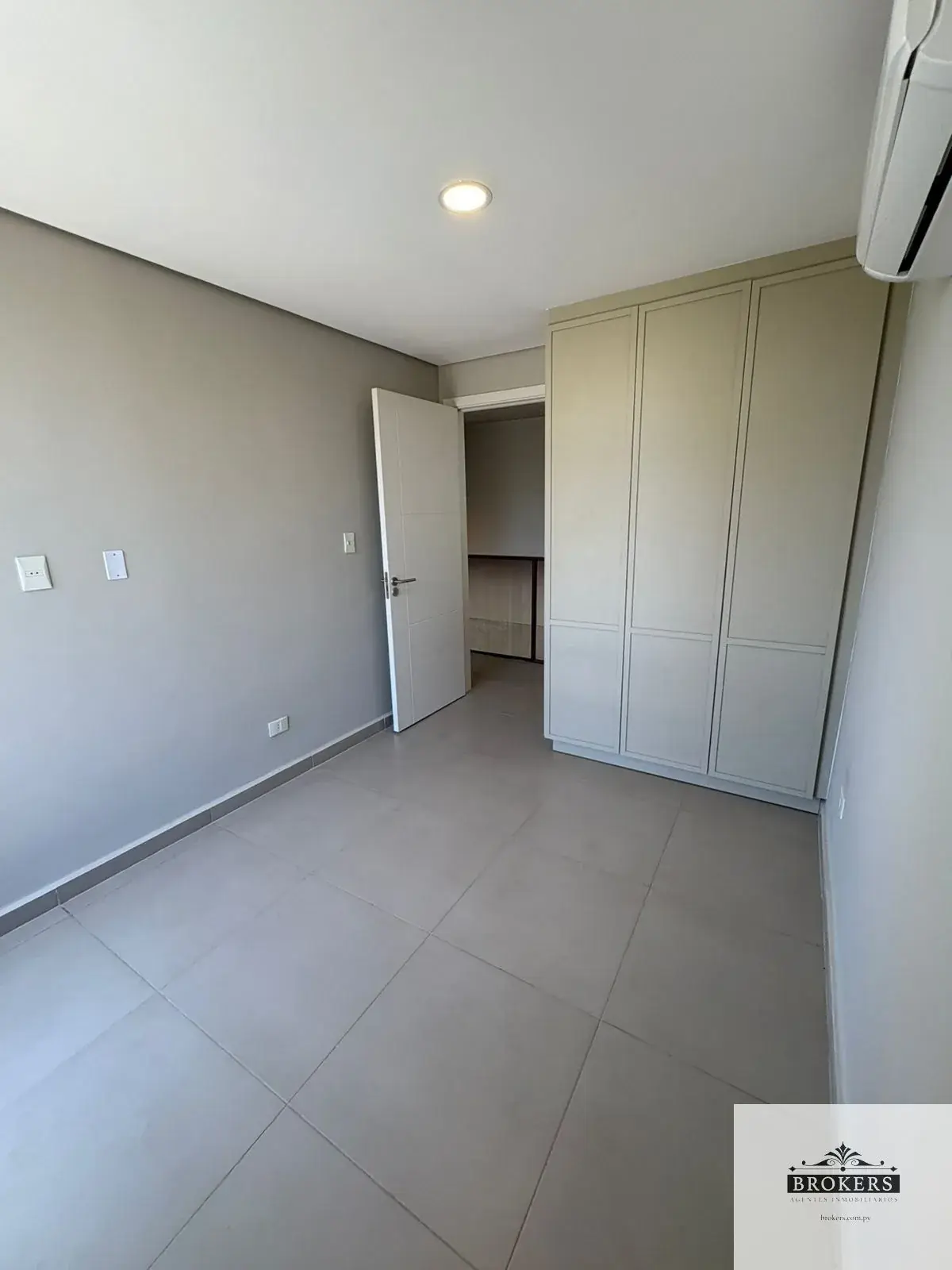 Casa de 3 quartos à Venda em Primer Barrio, Luque - Image 16