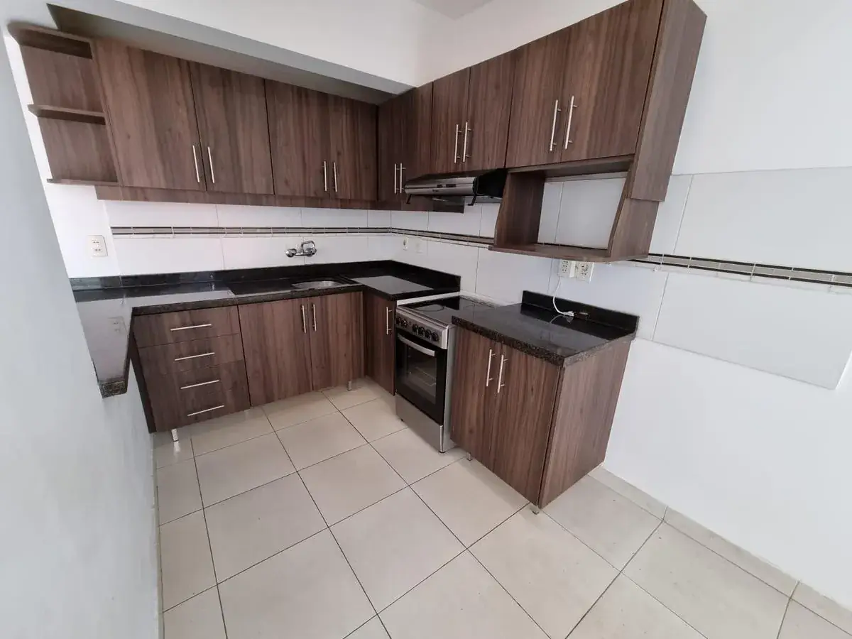 Casa de 3 dormitorios en Venta en Bo. Cerrado Monte Alto, Luque - Image 10