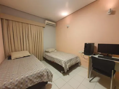 Casa de 3 dormitorios en Venta en Luis Alberto de Herrera, Fernando de la Mora