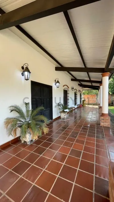 Terreno de 3,690m² en Venta en Piquete Cué, Limpio