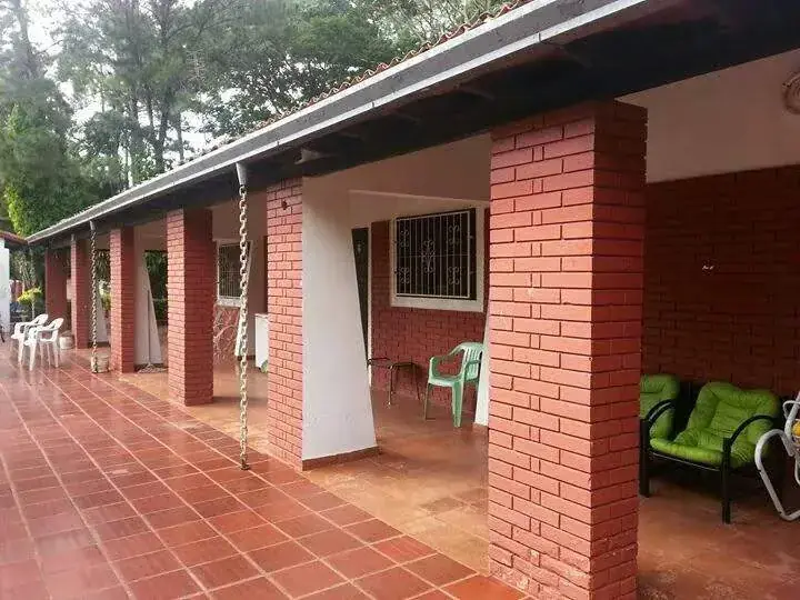 Casa de 6 dormitorios en Venta en Capiatá - Image 9