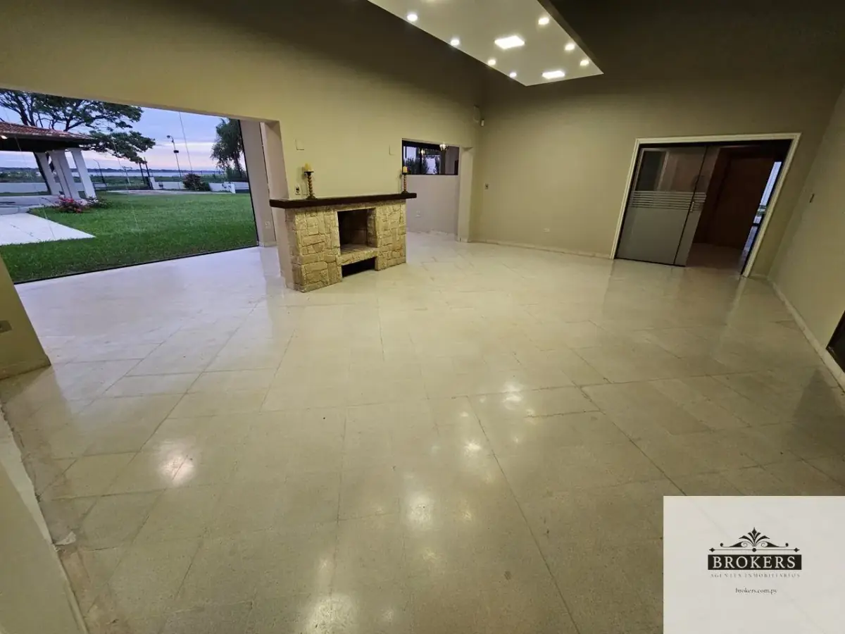 Casa de 5 dormitorios en Venta en Itá Enramada, Asunción - Image 10
