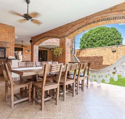 4-Bedroom House for Sale in Mcal. José Félix Estigarribia, Lambaré