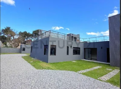 3-Bedroom House for Sale in Lomas de Solymar, Ciudad de la Costa