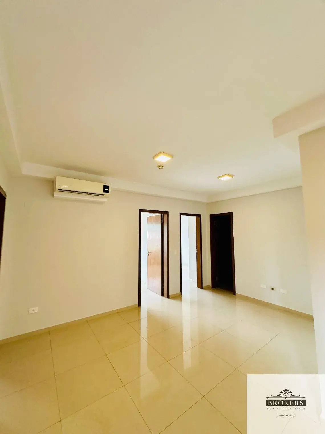 Departamento de 3 dormitorios en Venta en Mburucuyá, Asunción - Image 12