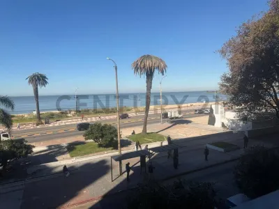 Departamento de 4 dormitorios en Alquiler en Pocitos, Montevideo