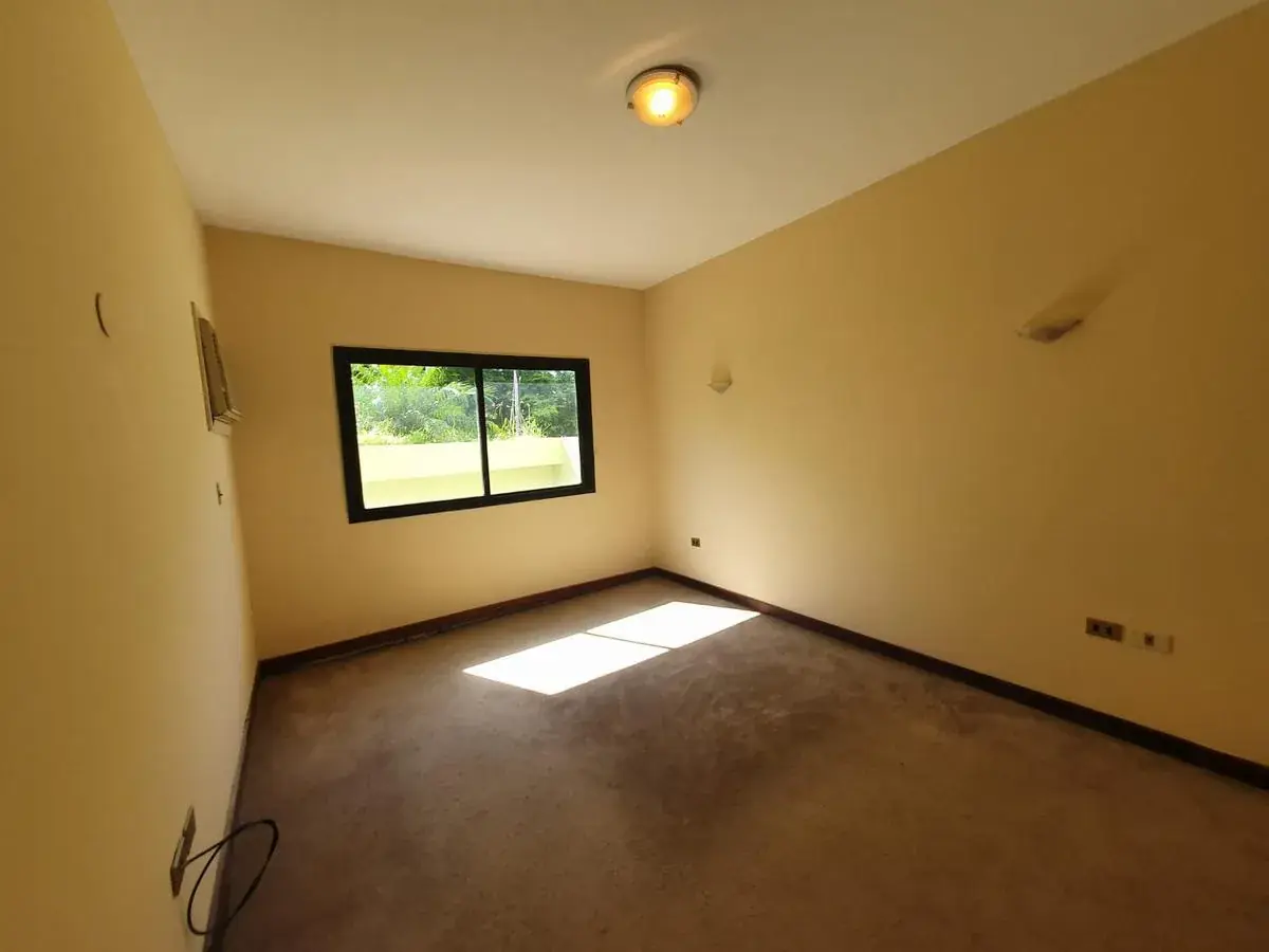 2-Bedroom Apartment for Sale in Carmelitas, Asunción - Image 16