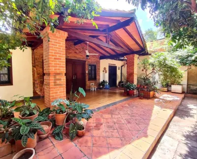 3-Bedroom House for Sale in Campo Grande, Luque