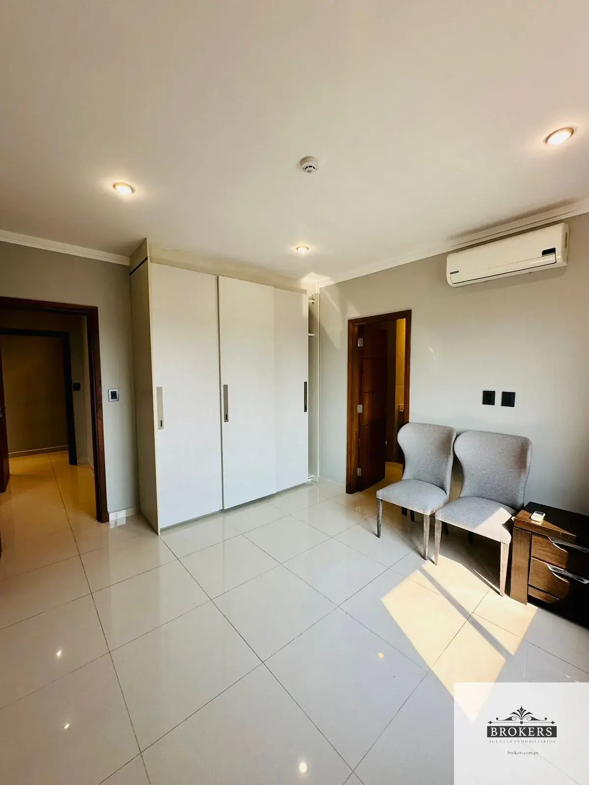 Apartamento de 2 quartos para Aluguel em Carmelitas, Assunção - Image 20