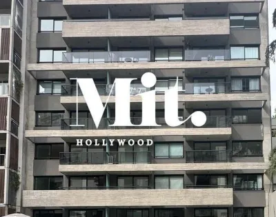 Mit Hollywood