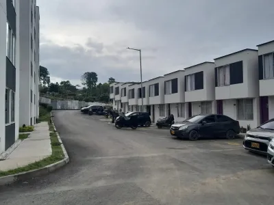 JACARANDA PARQUE RESIDENCIAL CASAS